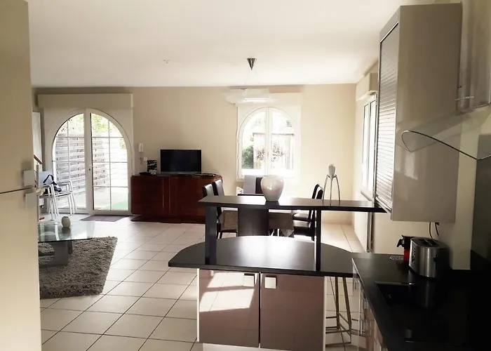 Prázdninový dům Ker Armor Maison Moderne 3 Avec Jardin *